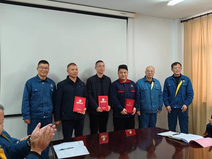 第一事業(yè)部冶化協(xié)力項(xiàng)目部獲銅冠冶化公司“強(qiáng)化意識(shí)，防控風(fēng)險(xiǎn)”...